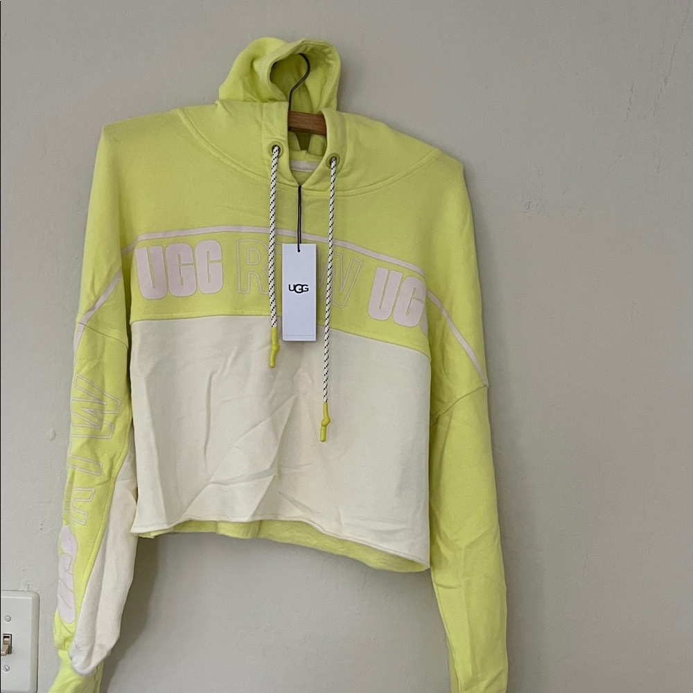 UGG NWT Women's Lemon and Cream Cropped Hoodie